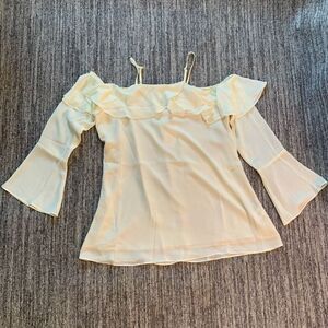 L Love Women’s Size Medium Off The Shoulder Bell Sleeve‎ Ruffle Blouse Cream NWT